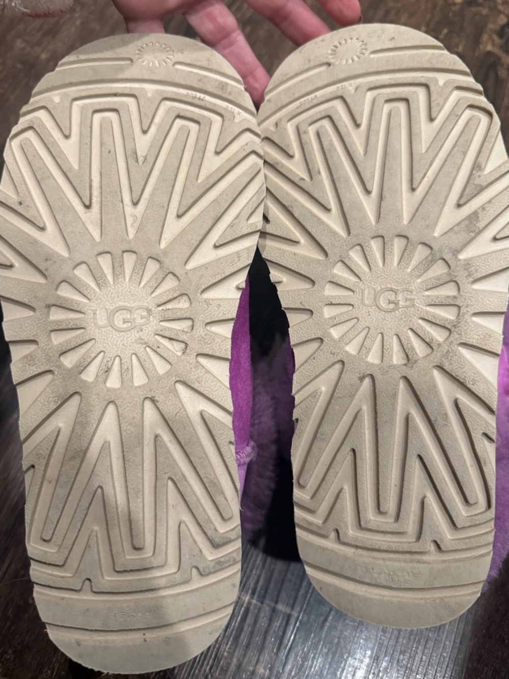 Plush purple Shearling-Lined Women's Ugg ankle boots, size 6. - Picture 5 of 8